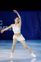 エキシビションで演技する李海仁＝ミラノ（共同）