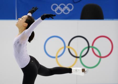 練習で演技する浅田真央=ソチ(共同)