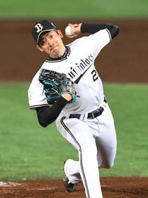 延長11回から登板した能見=27日