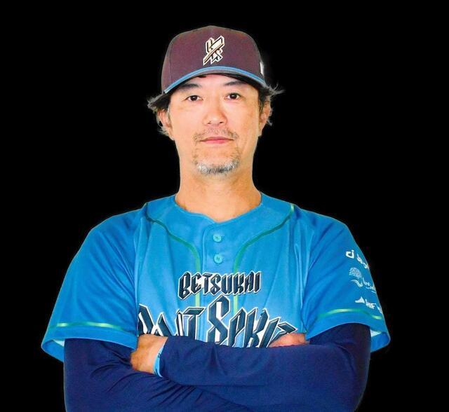 小林敦司さん＝球団提供