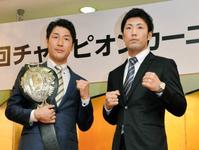 3・1に激突する中川大資(左)と柴田明雄(撮影・田村亮介)