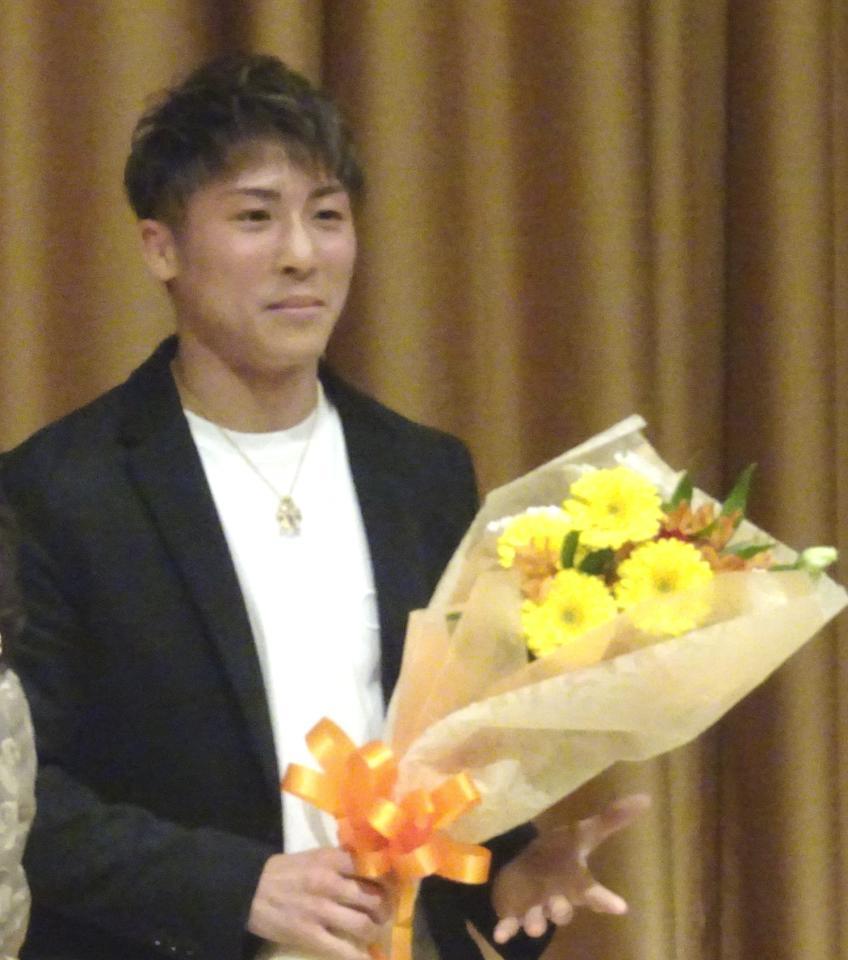 　１２月１日から「ＯＦＦ　井上尚弥」を「Ｌｅｍｉｎｏ」で配信