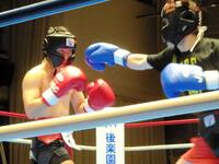 　プロテストを受験した荒竹一真（左）