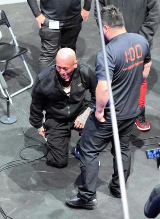 　村田将一（奥）を圧倒したりゅう君