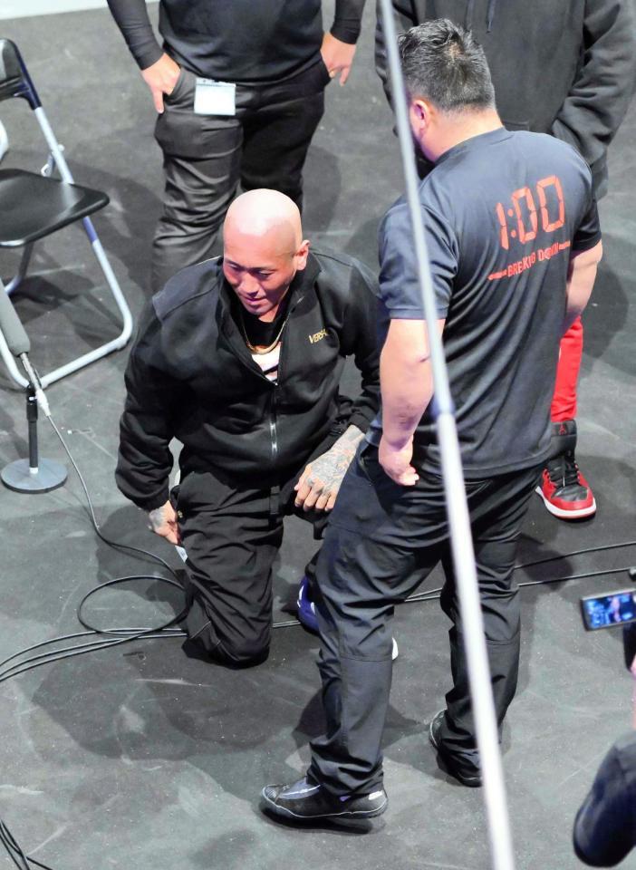 　村田将一（奥）を圧倒したりゅう君