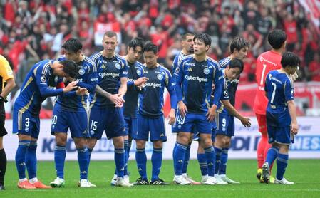 　前半の２失点が響き、浦和相手に敗れた町田イレブン（撮影・伊藤笙子）