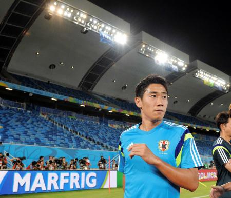 ギリシャ戦を前に練習する香川(撮影・吉澤敬太)