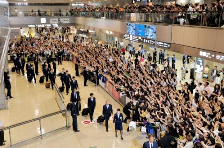 ６月２７日　日本代表帰国成田空港
