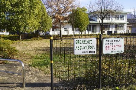 　長野市の青木島遊園地＝２０２２年１２月