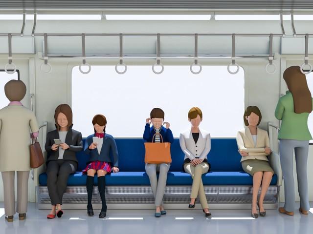 電車内での座席の横取り、あなたはどう思いますか？（sh240/stock.adobe.com）