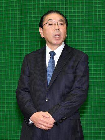 　阪神選手の新型コロナウイルス陽性判定について会見を行う揚塩球団社長