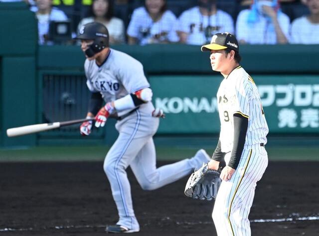 阪神高橋が降板　巨人坂本に先制打献上