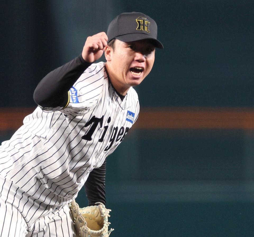 　２回、投球後に力強い表情をする村上（撮影・北村雅宏）