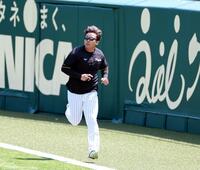 　ランニングする村上（撮影・山口登）