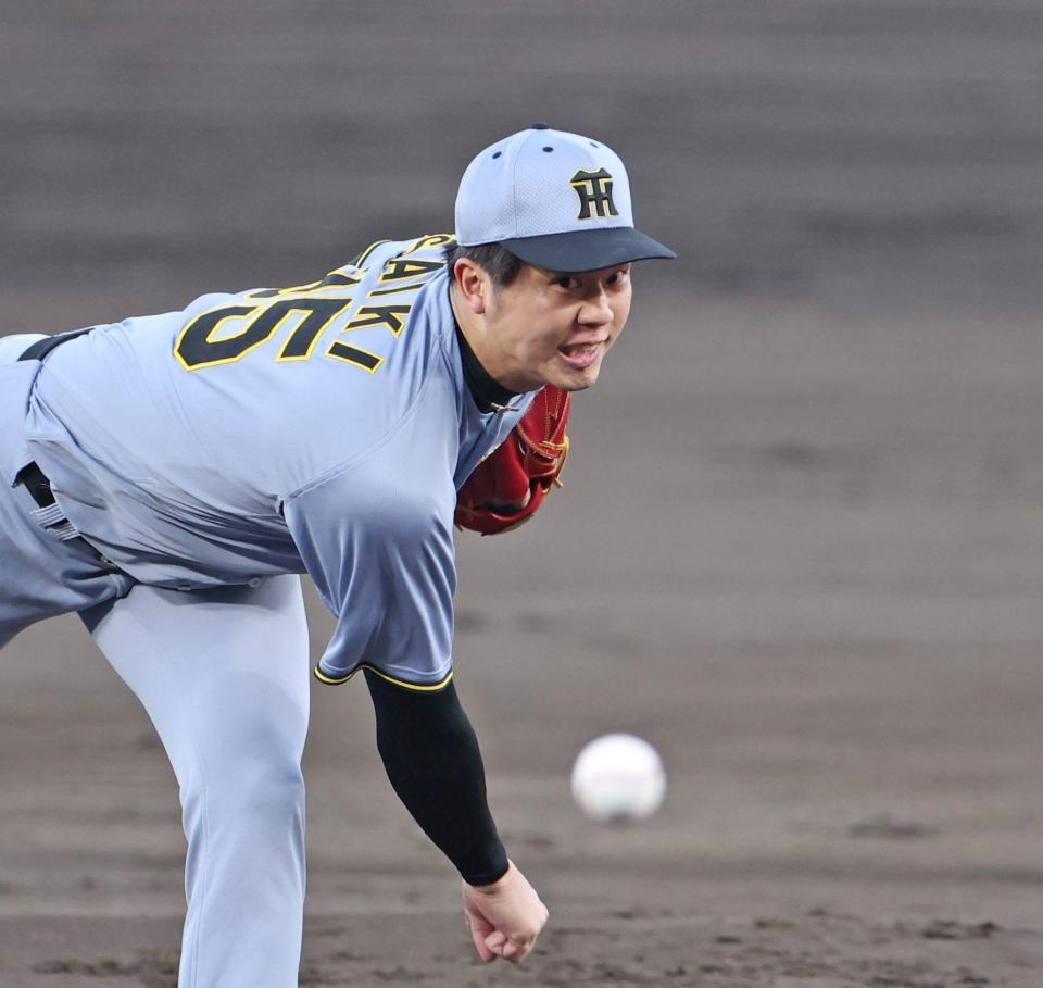 　力投する先発の才木（撮影・中田匡峻）