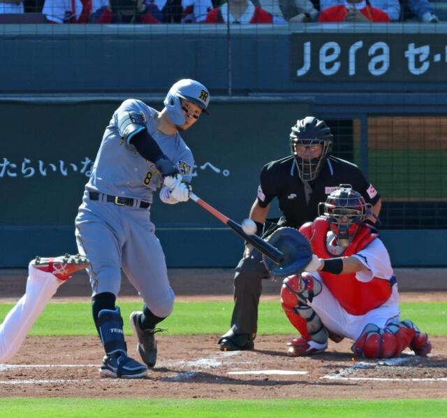 佐藤輝の39号3ランで勝ち越しに成功