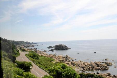 五能線から望む日本海