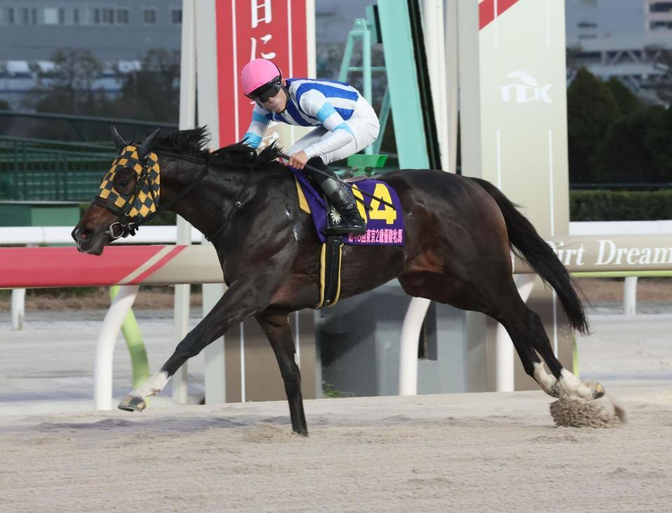 　東京２歳優駿牝馬を制したプラウドフレールと張田昂騎手