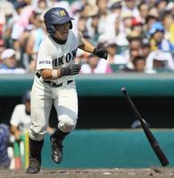 　７回、二飛に倒れた彦根東・辻