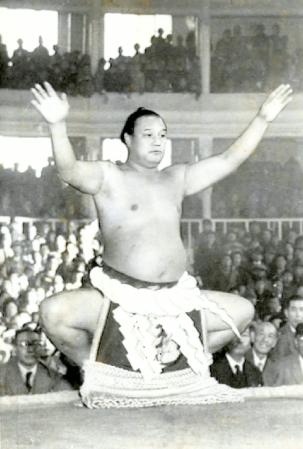 大相撲の最多連勝記録は横綱双葉山の６９