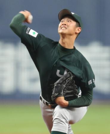 　９回途中に登板、１被安打ながらも力投したＪＲ東日本・吉田＝京セラドーム大阪