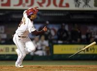 牧田、貴重なソロ弾「声援が後押し」