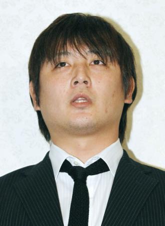 　ＦＡ権を行使し、記者会見する西武の涌井秀章投手＝７日午後、東京都内のホテル