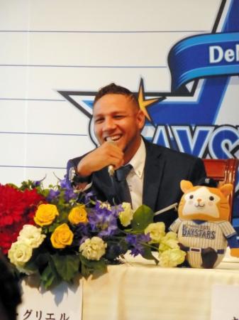 ＤｅＮＡのグリエルが入団会見＝横浜市