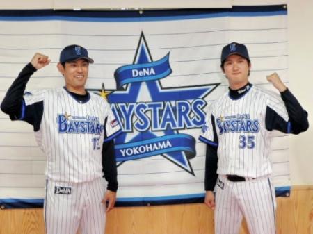 オールスターに監督推薦で選出されたＤｅＮＡの井納（左）と三上＝静岡・草薙球場