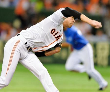 力投する巨人・小山雄輝＝東京ドーム（撮影・会津智海）