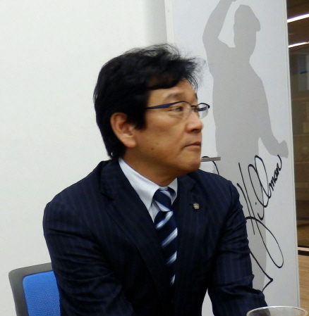 　栗山監督が“ヒグマハンター”に弟子入りすることになった