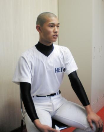 心一つに：龍谷大平安・選手紹介 第1部／1 大舞台で一発狙う