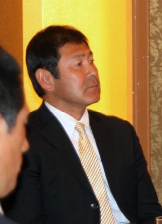 全体会議に臨んだ西武・田辺監督