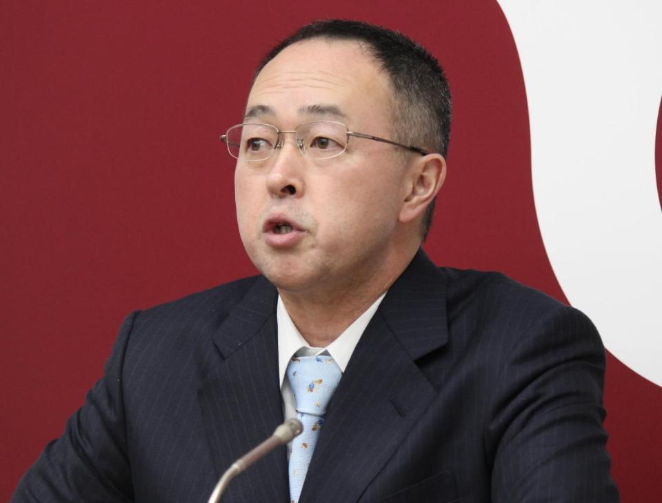 　ＧＭ職に就任して会見する巨人の堤新ＧＭ