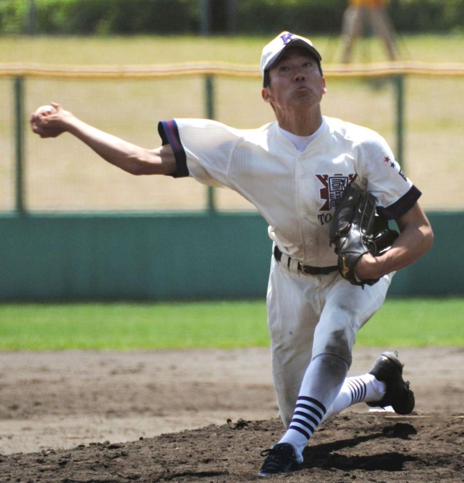 ４回１失点の好救援に加え、ダメ押しソロを放つなど、投打に活躍した国学院栃木・渡辺