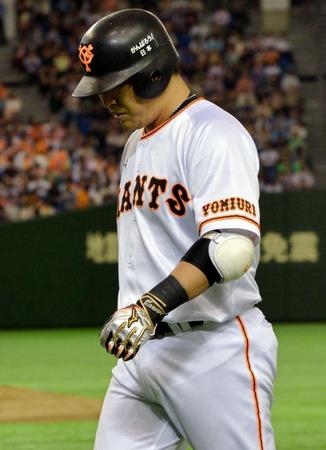 肉離れのため登録抹消となった村田