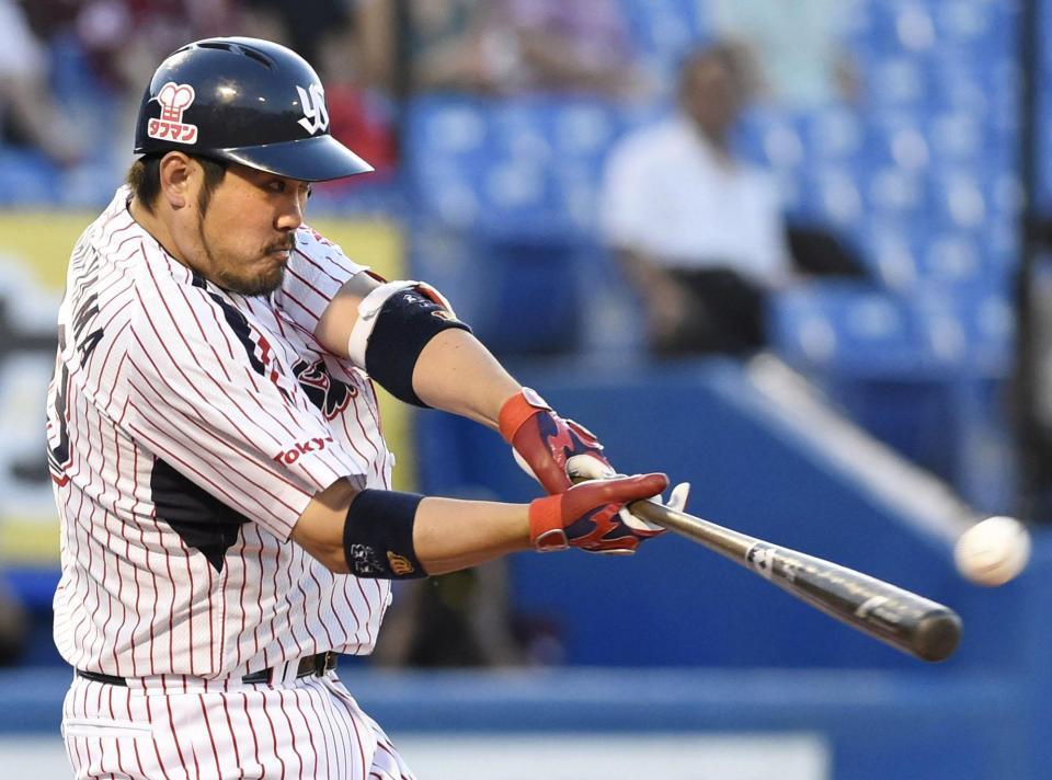 　２回、畠山が左越えに３試合連続本塁打となる同点ソロを放つ