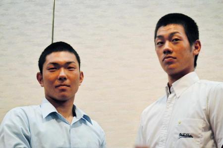 　初戦で激突する大阪桐蔭・福田主将（右）と履正社・西村主将