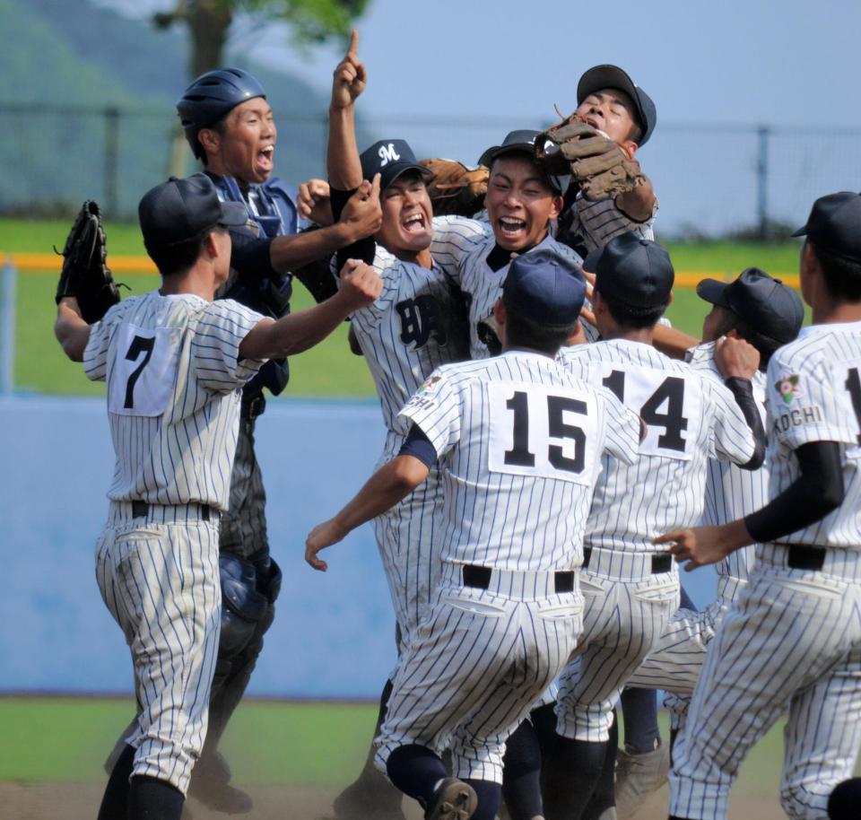 明石商業高校 甲子園グラウンドコート 明石商業高校野球場改修工事 実使用！明石商 野球部 グランドコート