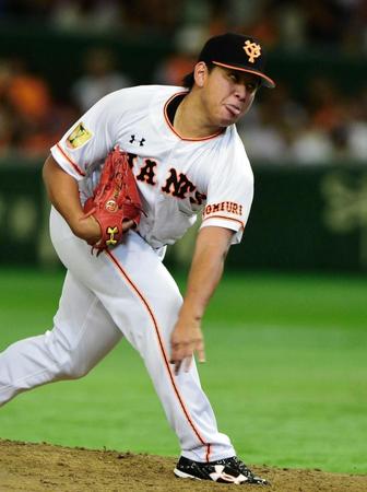 ３番手で登板し好投、プロ初勝利を挙げた巨人・戸根千明＝東京ドーム（撮影・村中拓久）