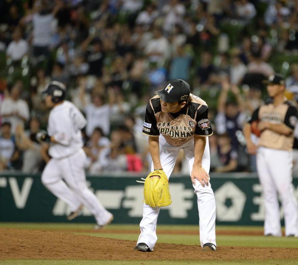 　延長１１回、サヨナラ２ランを浴びた宮西
