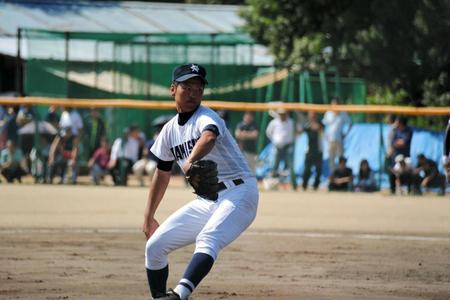 毎回の１４奪三振と力投した大体大浪商・西田＝大体大浪商Ｇ