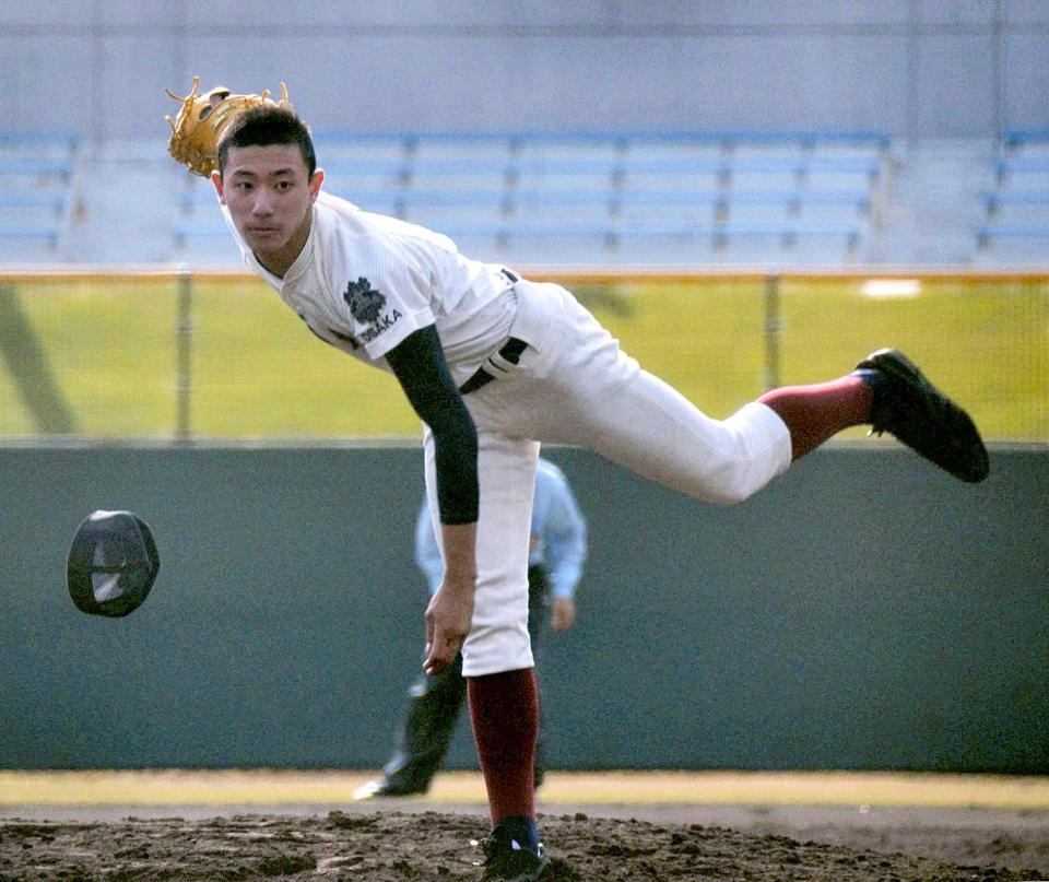 　３回無失点と好投した大阪桐蔭・高山