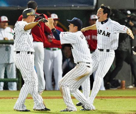 野球、日本がサヨナラで２連勝