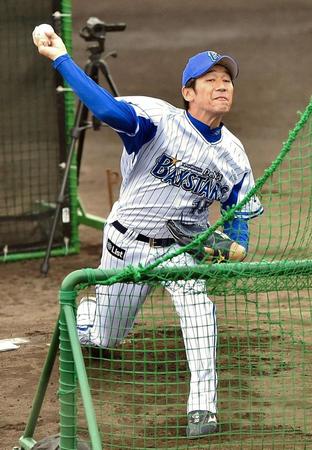 フリー打撃に登板しまずまずの仕上がりを見せたＤｅＮＡ・三浦大輔＝宜野湾（撮影・園田高夫）