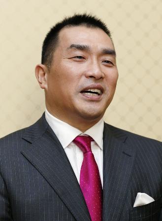 　山本昌氏