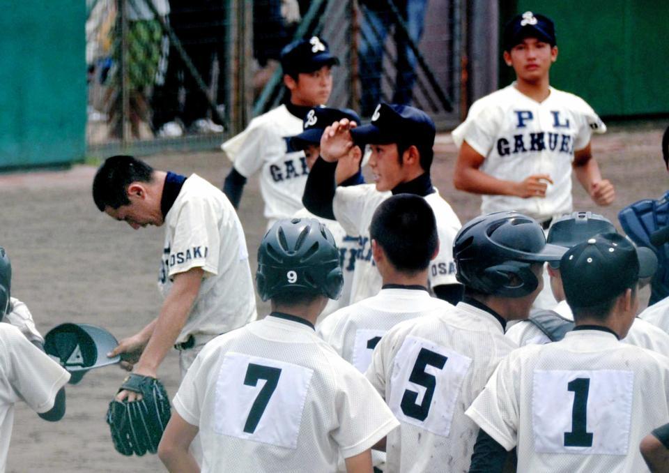 　秋季大会の１回戦で敗れたＰＬ学園ナイン＝２０１５年８月２９日