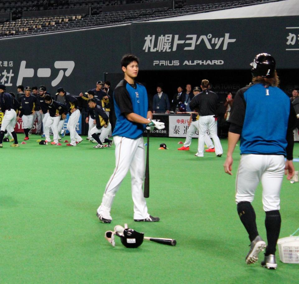 ２試合連続で野手スタメン出場する日本ハム・大谷＝札幌ドーム