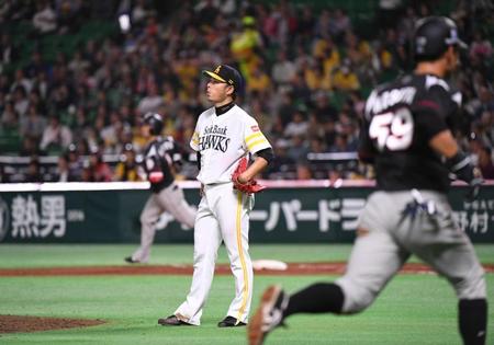 　４回、ロッテ・清田に同点２ランを被弾した摂津