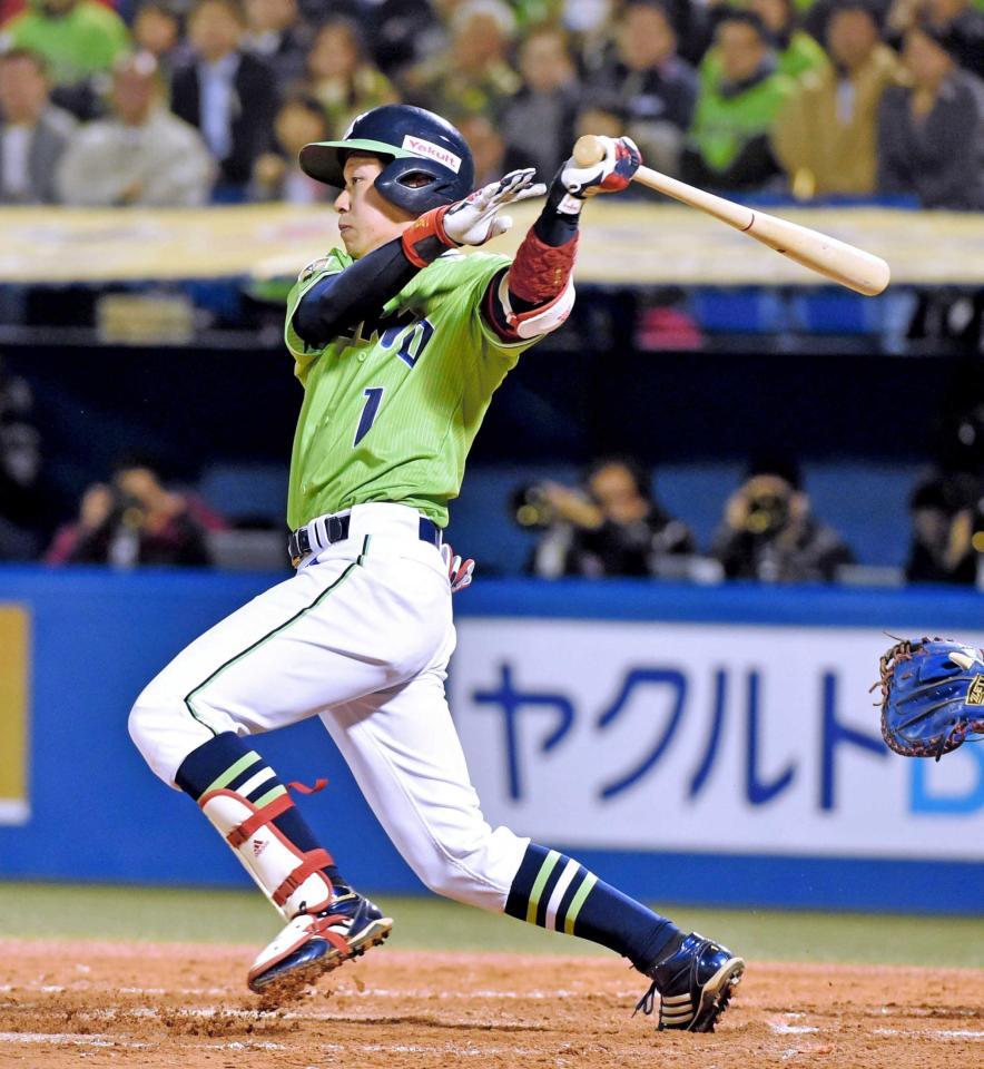 　３回、タイムリーを放つ山田